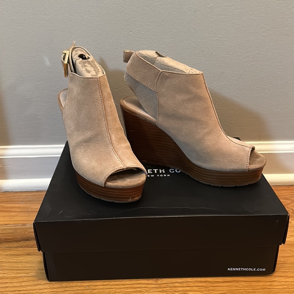 Kenneth Cole Octavia suede wedge sandals